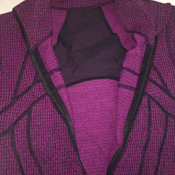 🍋LULULEMON - pink/purple and black zip up sweater - Picture 7 of 7